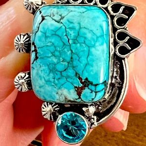 One of a kind, beautifully handcrafted - sterling silver turquoise ring. 7.5